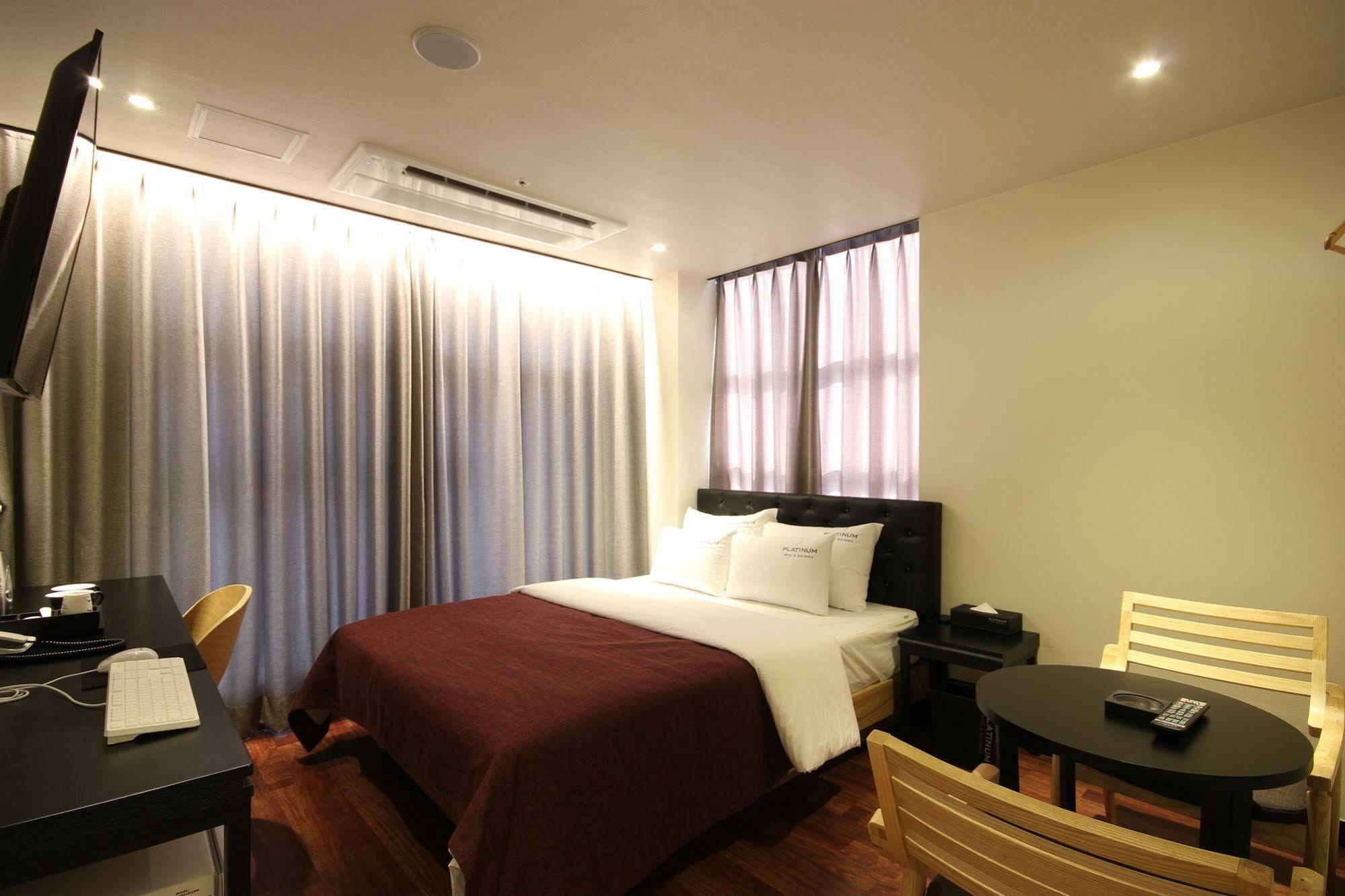 Busan Platinum Hotel Nampo Esterno foto