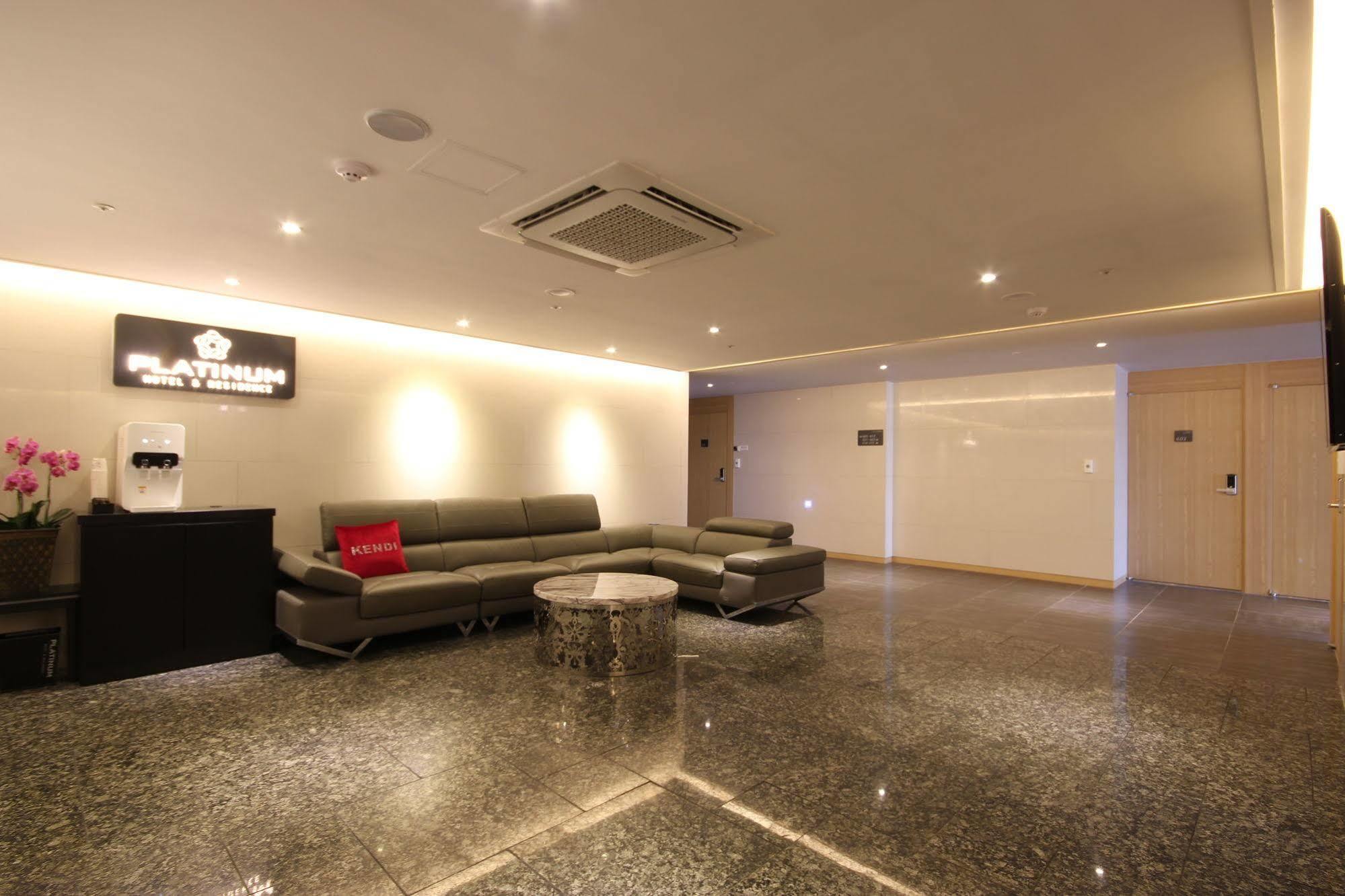 Busan Platinum Hotel Nampo Esterno foto