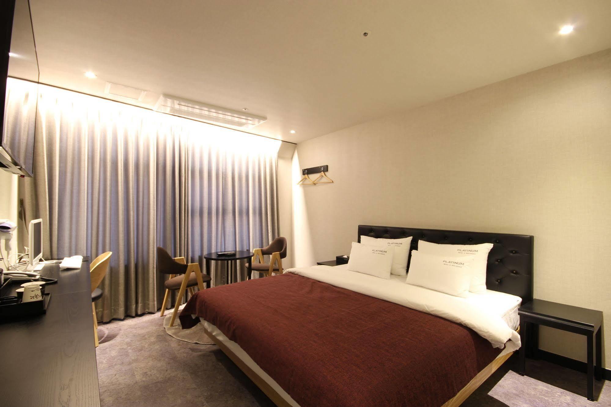 Busan Platinum Hotel Nampo Esterno foto