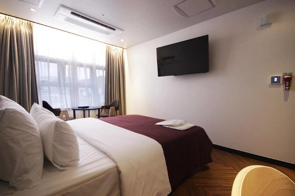 Busan Platinum Hotel Nampo Esterno foto